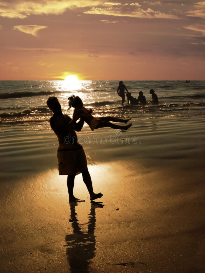 zachód słońca na plaży zachód słońca na plaży