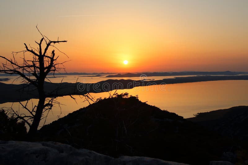 Zachód słońca w Kamenjak Viewpoint, Chorwacja zdjęcia stock