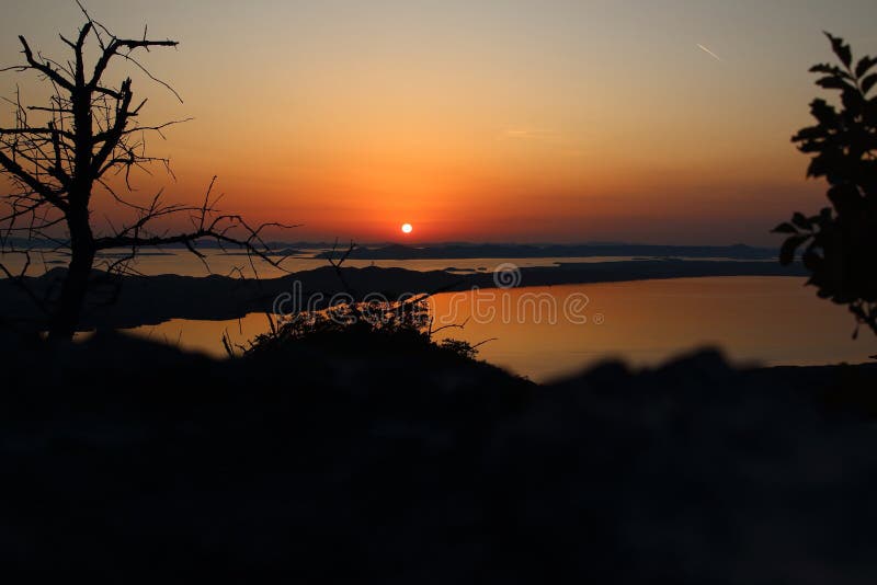 Zachód słońca w Kamenjak Viewpoint, Chorwacja obrazy stock
