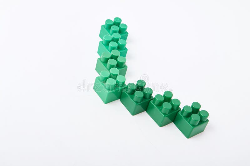 Zahlen von einem farbigen Würfeldesigner auf einem weißen Hintergrund stockbild