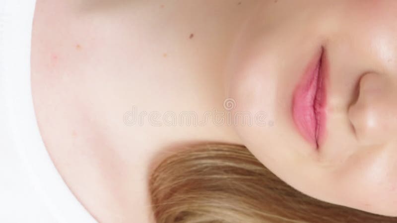 Zahnpflege Zahnarztspange stock footage