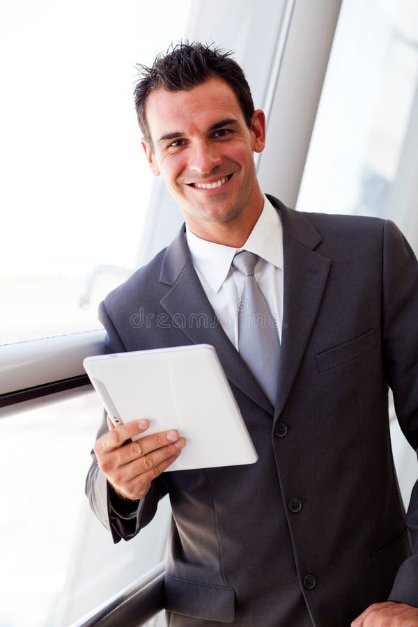 Zakenman gebruikt tablet stock fotografie