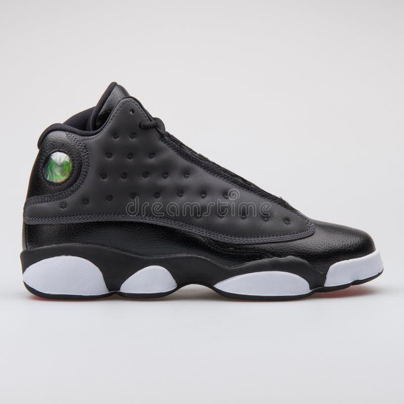 jordan 13 blanco con negro