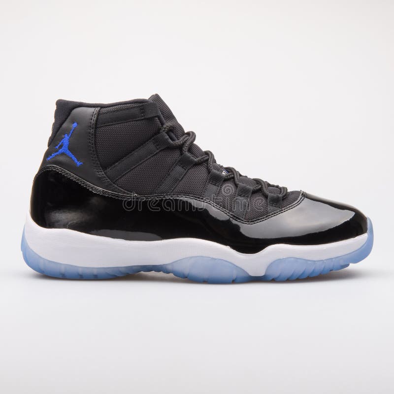 jordan retro 11 negro con blanco