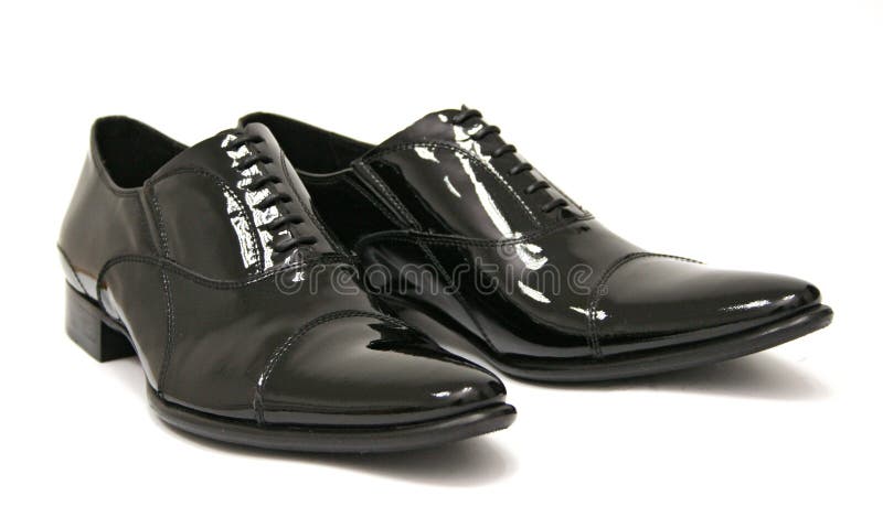 Zapatos Brillantes De Los Hombres Foto de archivo - Imagen de pulido, ocasional: 9741748