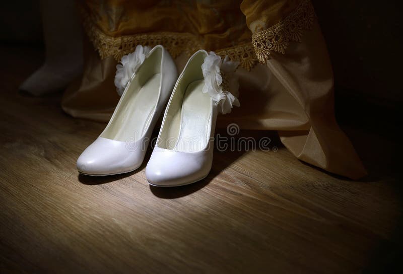 Zapatos de la novia foto de archivo libre de regalías Zapatos de la novia foto de archivo libre de regalías