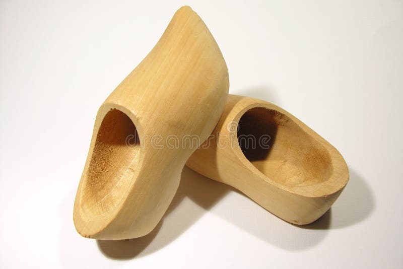 Zapatos de madera imagen de archivo libre de regalías Zapatos de madera imagen de archivo libre de regalías