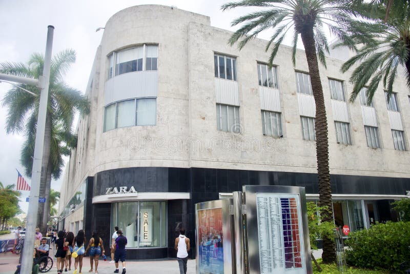 Zara Building, Miami Beach, Florida Editorial Photo - Image of line,  housing: 203851711