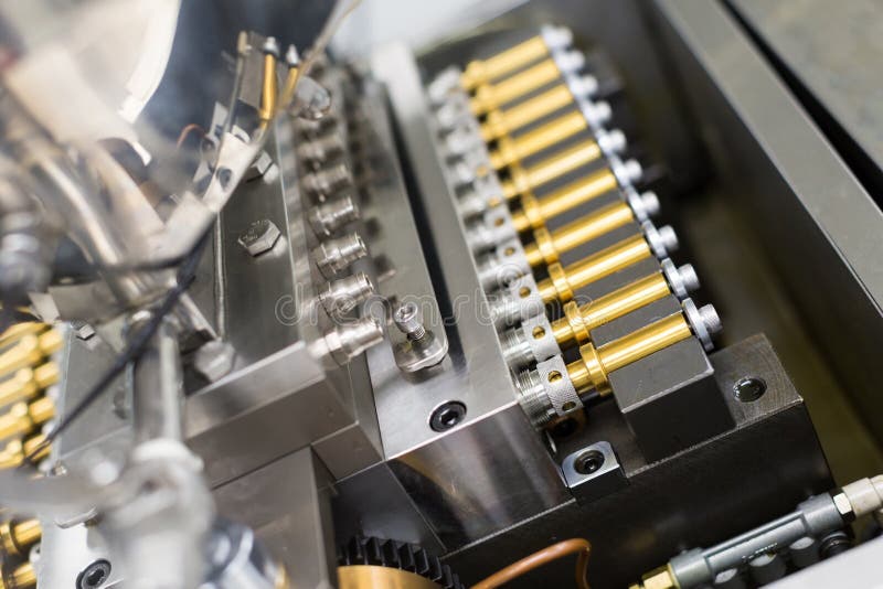 Zasadza obrazek, manufaktura, stalowe chrom maszyny, elektronika obrazy stock Zasadza obrazek, manufaktura, stalowe chrom maszyny, elektronika obrazy stock