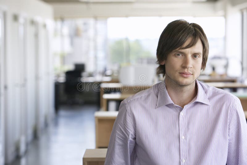 Zbliżenie Młody biznesmen obraz stock Zbliżenie Młody biznesmen obraz stock