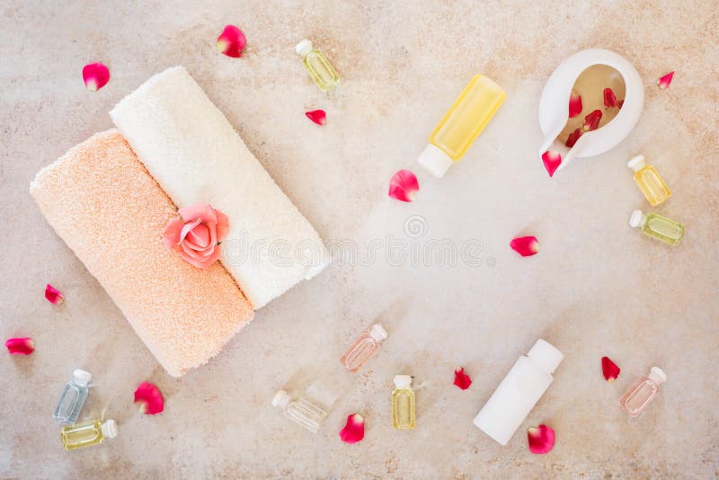 Zdroju wciąż życie z róży piękna produktami zdjęcia royalty free Zdroju wciąż życie z róży piękna produktami zdjęcia royalty free