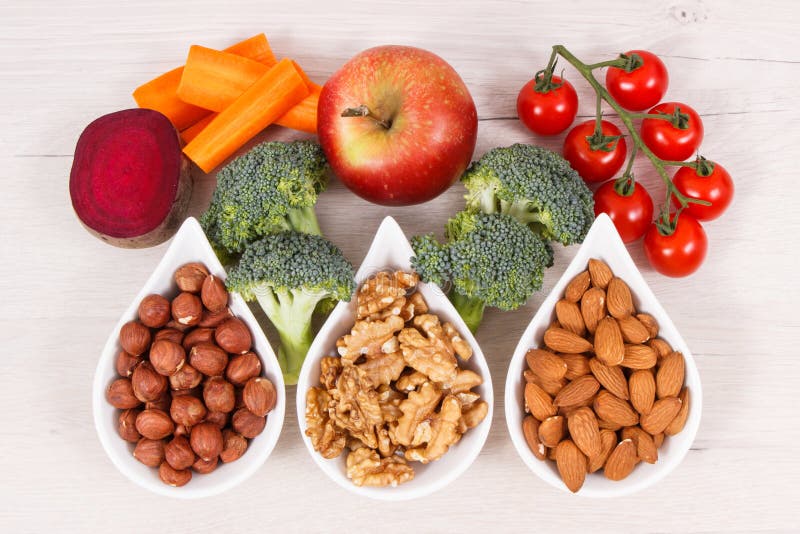 Zdrowy jedzenie dla móżdżkowej władzy i dobrej pamięci, odżywczy łasowanie zawiera naturalne kopaliny