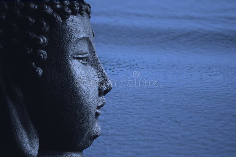 Zen Buddha e água azuis