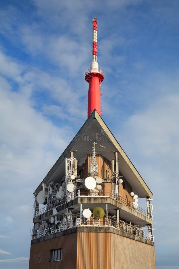 Zender op Lysa-hora royalty-vrije stock afbeelding