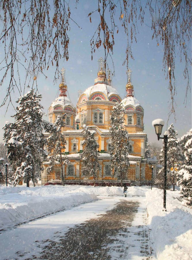 Zenkov domkyrka i Almaty, Kasakhstan fotografering för bildbyråer Zenkov domkyrka i Almaty, Kasakhstan fotografering för bildbyråer