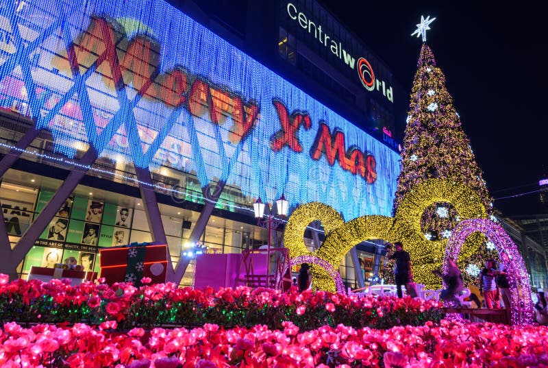 Zentrales Welteinkaufszentrum nachts, begrüßen zu Weihnachts- und guten Rutsch ins Neue Jahr-Festival 2016 in Bangkok, Thailand stockbilder Zentrales Welteinkaufszentrum nachts, begrüßen zu Weihnachts- und guten Rutsch ins Neue Jahr-Festival 2016 in Bangkok, Thailand stockbilder