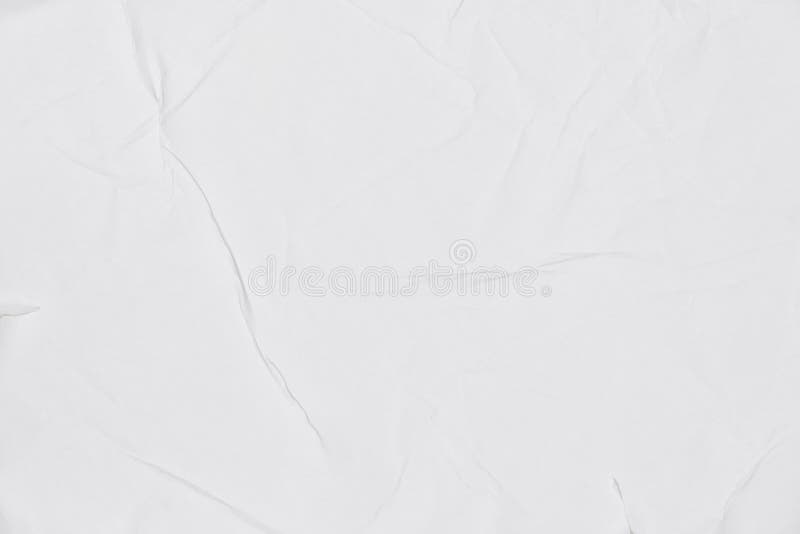 Zerknitterter des freien Raum weiß und gefalteter Aufkleberpapierplakat-Beschaffenheitshintergrund lizenzfreies stockbild