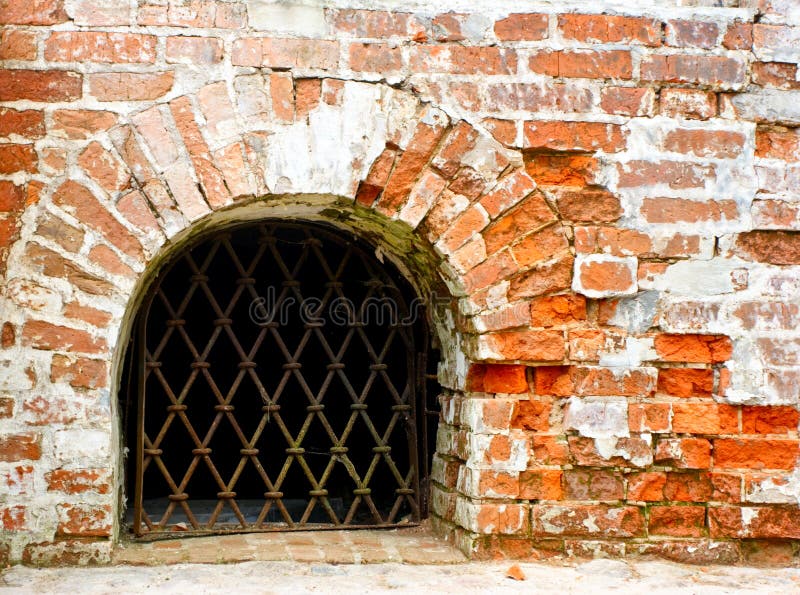 Zerriebenes Fenster In Der Wand Von Ziegelsteinen