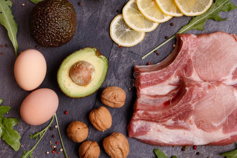 Zestaw produktów dietetycznych keto zdjęcie royalty free Zestaw produktów dietetycznych keto zdjęcie royalty free