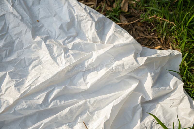Zgniatana biała tekstura papieru do recyklingu ilustracja wektor