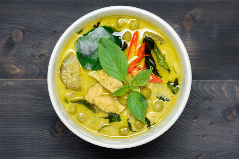 Zielony curry z kurczakiem
