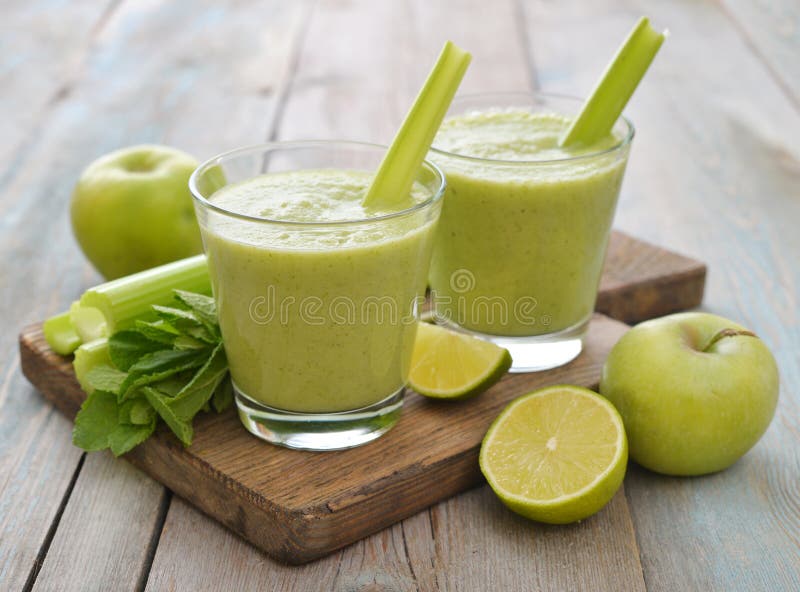 Zielony smoothie obrazy stock Zielony smoothie obrazy stock