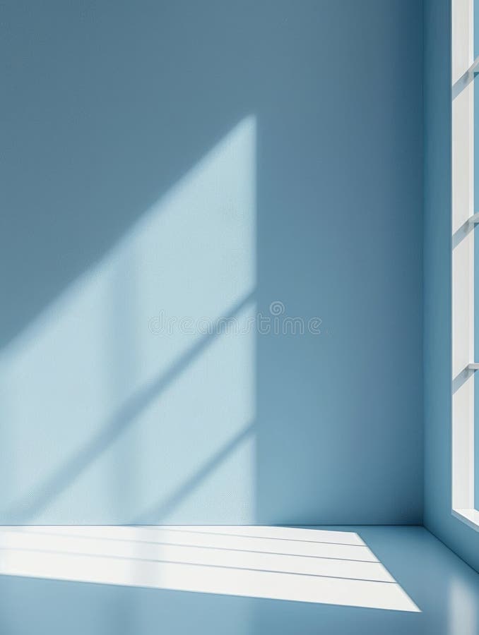 Zimmer mit blauer Wand und Fenster stockbild