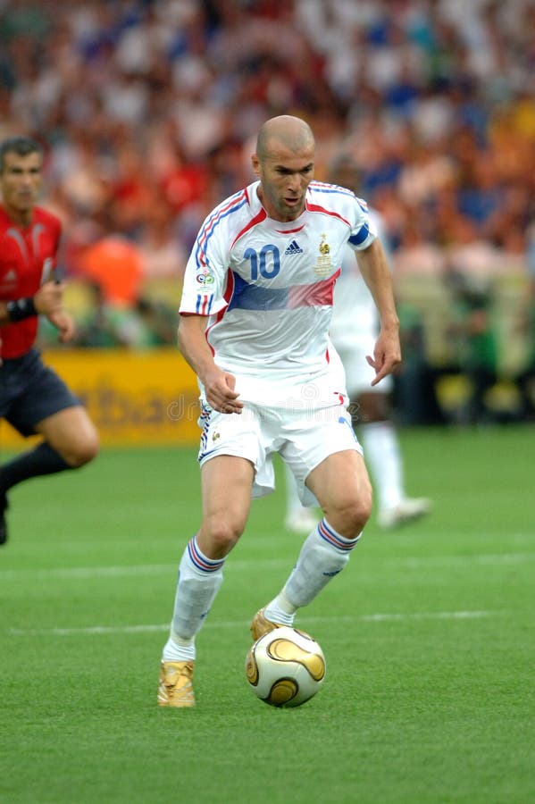 Zinedine Zidane dans l'action pendant le match