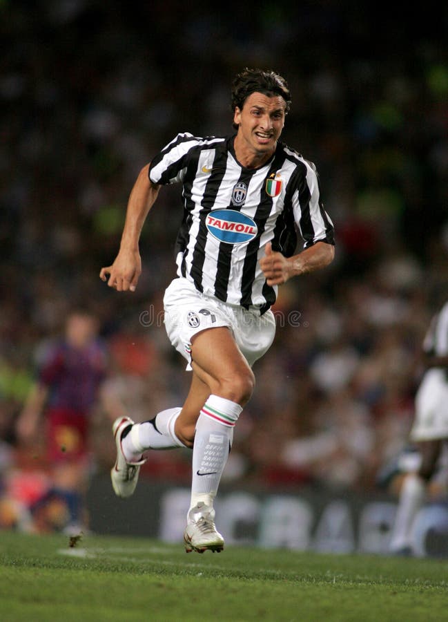 Zlatan Ibrahimovic Of Juventus Editorial Stock Photo ...