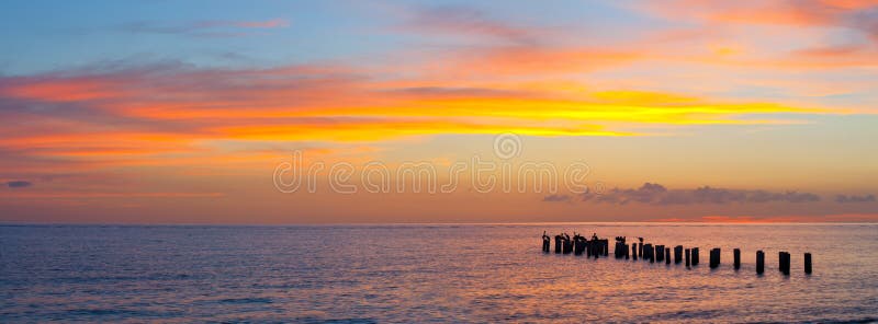 Zmierzch lub wschodu słońca krajobraz, panorama piękna natura zdjęcia royalty free Zmierzch lub wschodu słońca krajobraz, panorama piękna natura zdjęcia royalty free