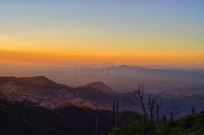 Zmierzch od Mt Lemmon przy Coronado parkiem narodowym, Tucson AZ obrazy royalty free Zmierzch od Mt Lemmon przy Coronado parkiem narodowym, Tucson AZ obrazy royalty free