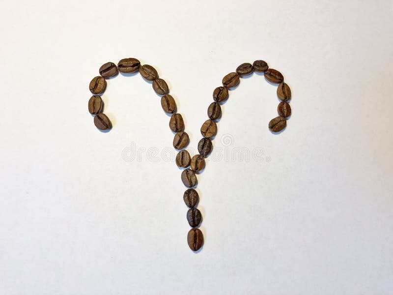 Zodiakteckenvädur från kaffebönor isolate arkivbild Zodiakteckenvädur från kaffebönor isolate arkivbild