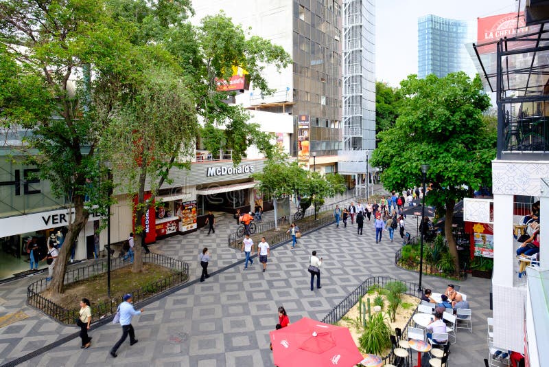 Zona Rosa, a vibrant cosmopolitan neighborhood in Mexico City.