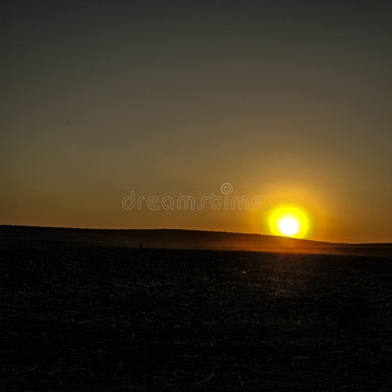 Download Zonsondergang stock afbeelding. Afbeelding bestaande uit magisch - 114227691