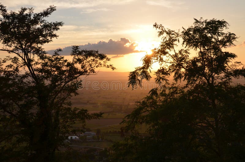 Zonsondergang in Toscani? stock afbeeldingen Zonsondergang in Toscani? stock afbeeldingen
