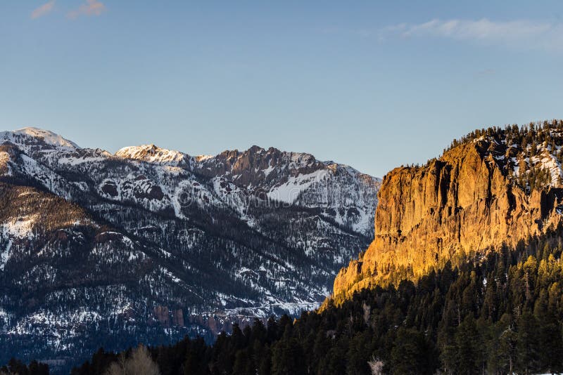 Zonsondergang van de de bergzonsopgang van Colorado de rotsachtige stock foto Zonsondergang van de de bergzonsopgang van Colorado de rotsachtige stock foto