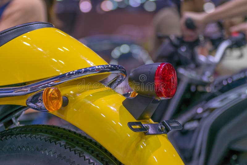 Zoommotorradrücklicht im Autoshowereignis stockbilder Zoommotorradrücklicht im Autoshowereignis stockbilder