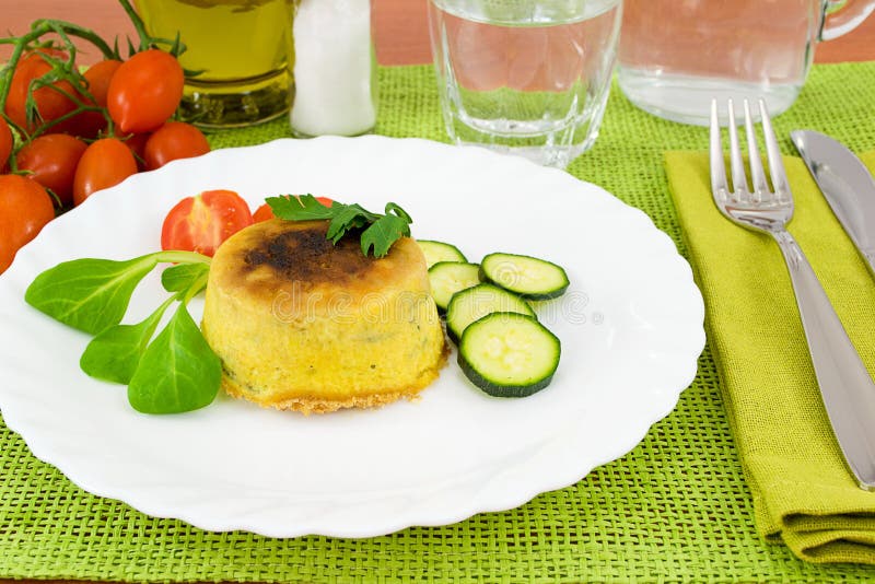 Zucchini mit ricotta Käse soufflé lizenzfreies stockfoto Zucchini mit ricotta Käse soufflé lizenzfreies stockfoto