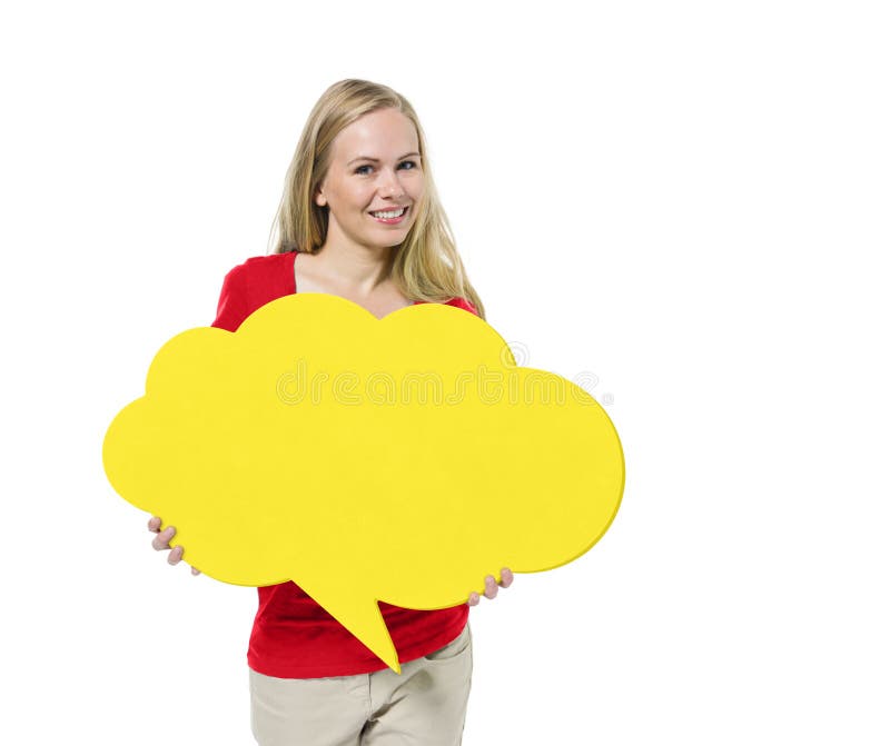 Lässige Frau, die eine Sprechblase hält lizenzfreie stockbilder