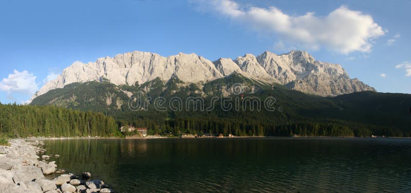 Zugspitze, Waxensteine y lago Eibsee (Alemania)