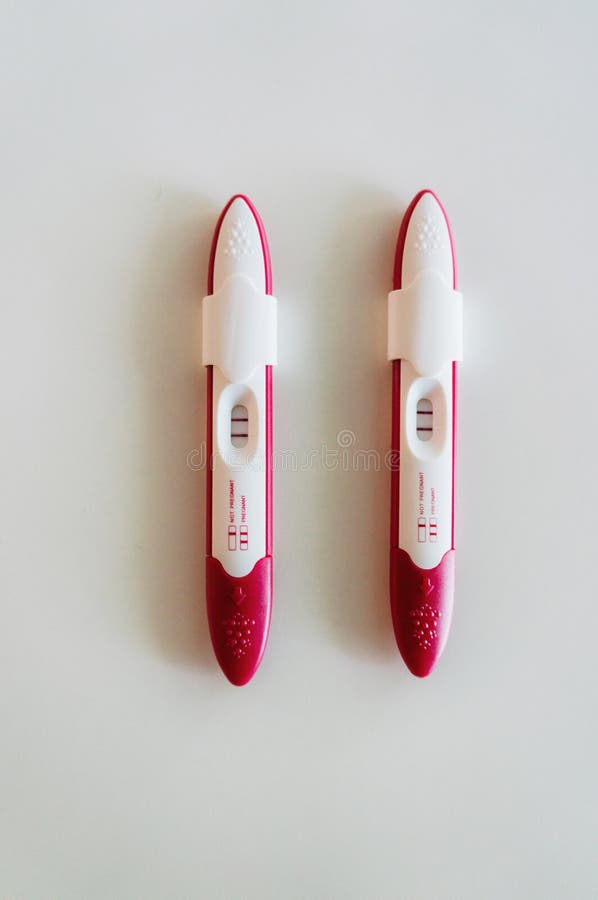 De Zwangerschap Test Geïsoleerd Positief, Stock Foto Image of