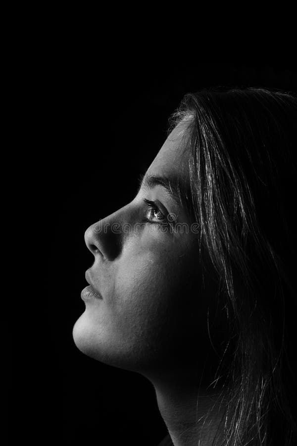 Zwart-wit portret van jong mooi meisje stock afbeelding Zwart-wit portret van jong mooi meisje stock afbeelding