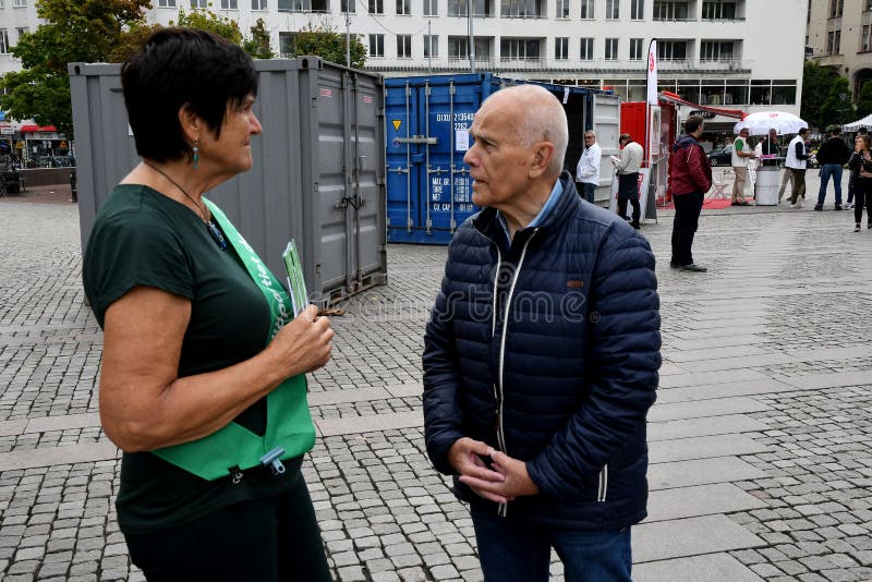 Zweedse verkiezing 2018 Compaign in Malmo stad Zweden royalty-vrije stock afbeeldingen Zweedse verkiezing 2018 Compaign in Malmo stad Zweden royalty-vrije stock afbeeldingen