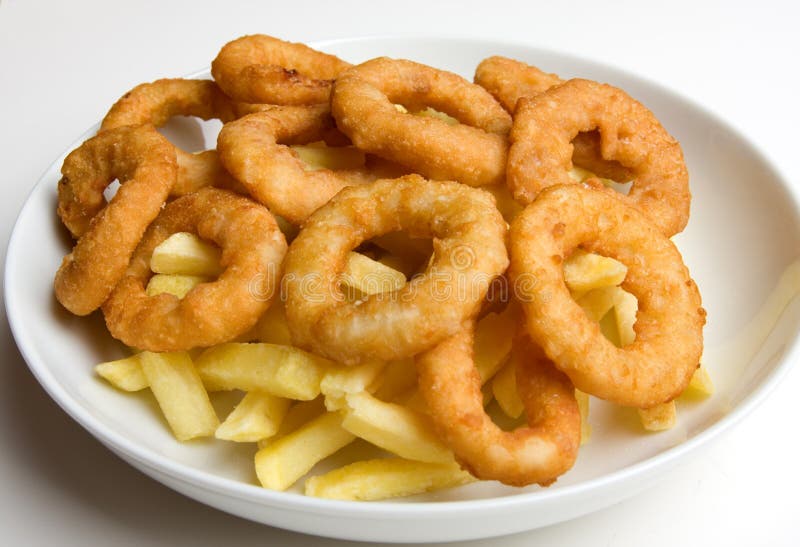 Zwiebelen-Ringe und Pommes-Frites stockfoto