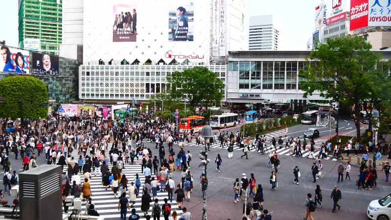 Zwolnione tempo Shibuya skrzyżowanie