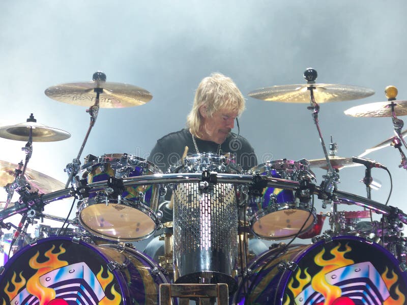 ZZ Top editorial photography. Image of sunglasses, fans 20117292