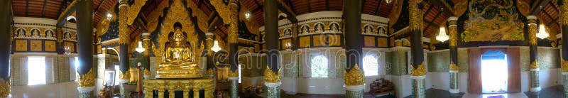 360° panorama van Gouden Boeddhistisch heiligdom wordt geschoten dat royalty-vrije stock foto's 360° panorama van Gouden Boeddhistisch heiligdom wordt geschoten dat royalty-vrije stock foto's