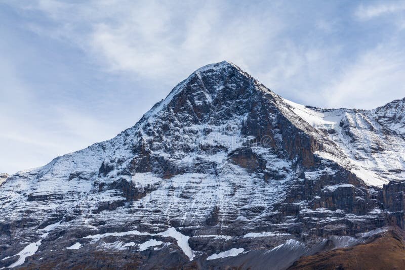 À la fin de la belle vue sur le visage du nord de l'eiger célèbre des alpes suisses Suisse images libres de droits