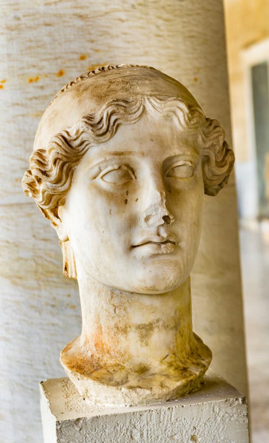 Ágora antiga Atenas GR de Nike Goddess Victory Statue Stoa Attalos imagens de stock Ágora antiga Atenas GR de Nike Goddess Victory Statue Stoa Attalos imagens de stock