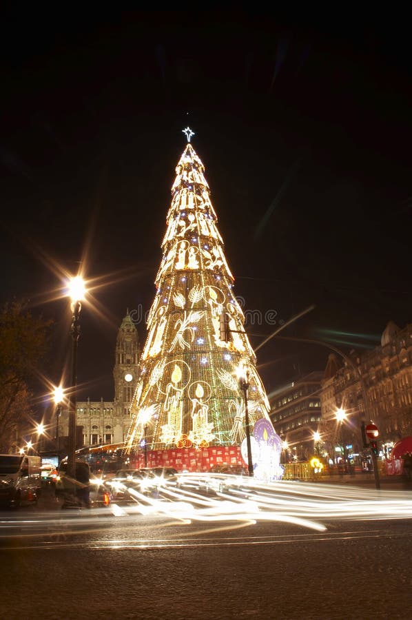 Download Árbol de navidad foto de archivo. Imagen de curling, tarjeta - 7150508
